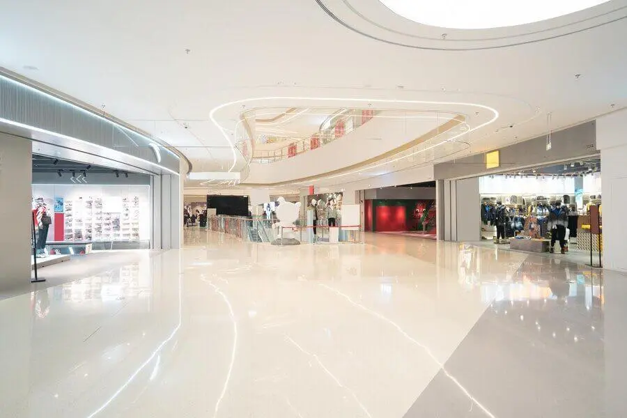 image of a mall showing indoor air quality